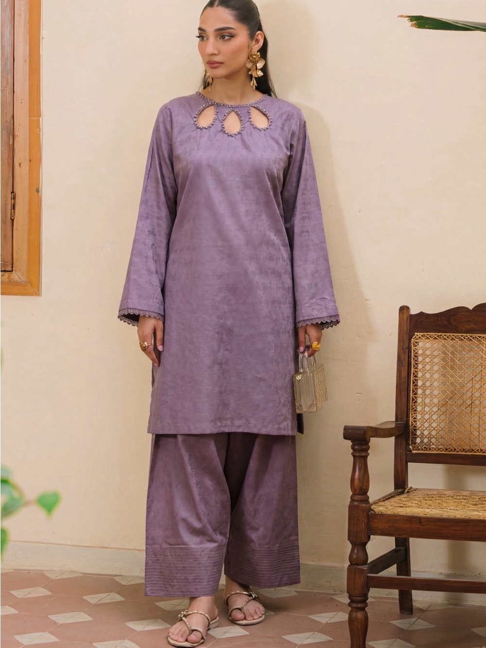 Brand new 2 piece Farshi Salwar suit!
